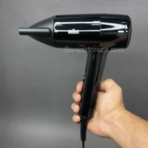 سشوار براون مدل HD150SDE در دست